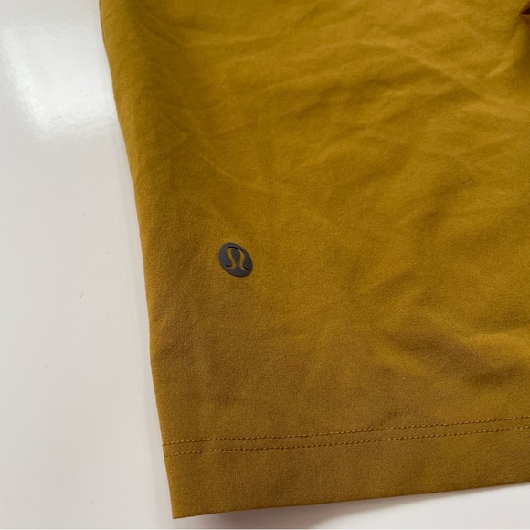 Lululemon Men's T.H.E. Short 9" Linerless Shorts in Gold Spice Size SMALL - Picture 4 of 9